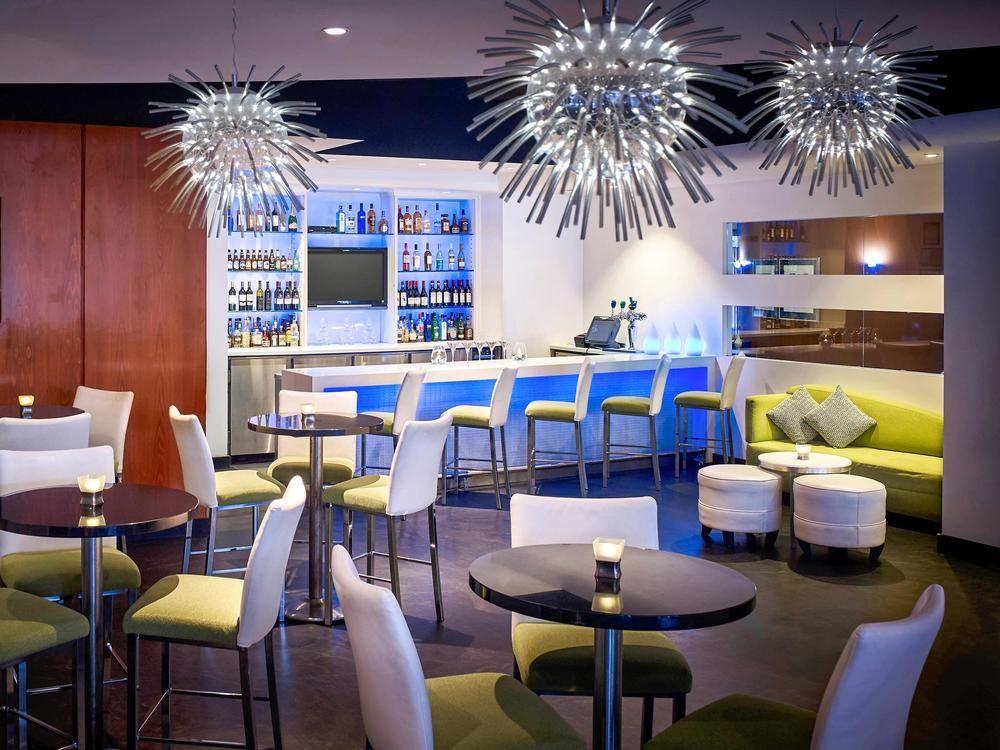 Novotel Toronto North York Екстериор снимка