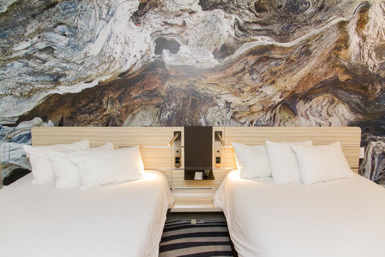 Novotel Toronto North York Екстериор снимка