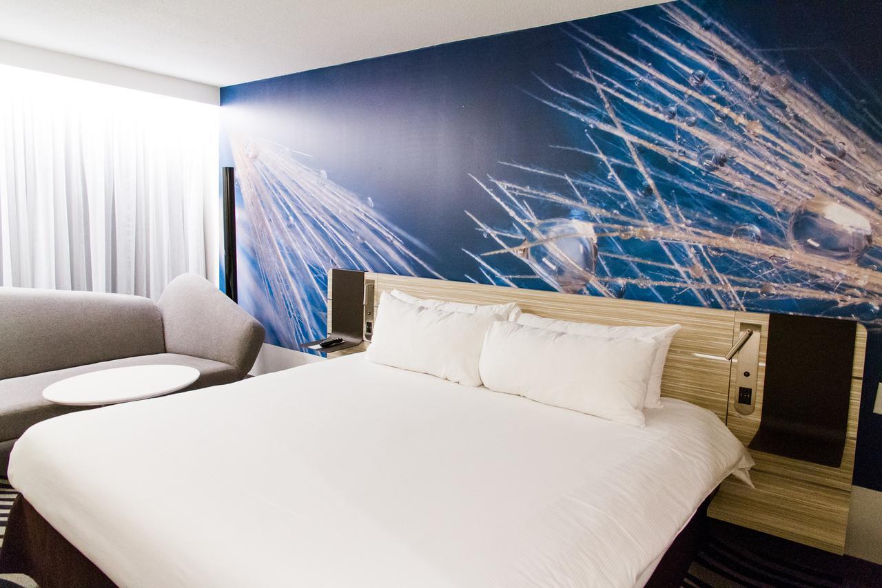Novotel Toronto North York Екстериор снимка